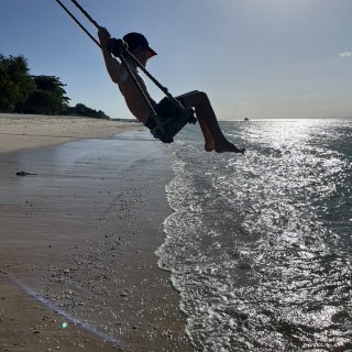 Indonesia Nusa Pida Beachswing Alice Mengers 1